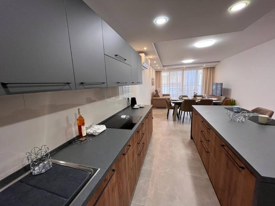 3 Bedroom Seaside Luxury Accommodation - Sleeps 8 St. Paul's Bay Ngoại thất bức ảnh